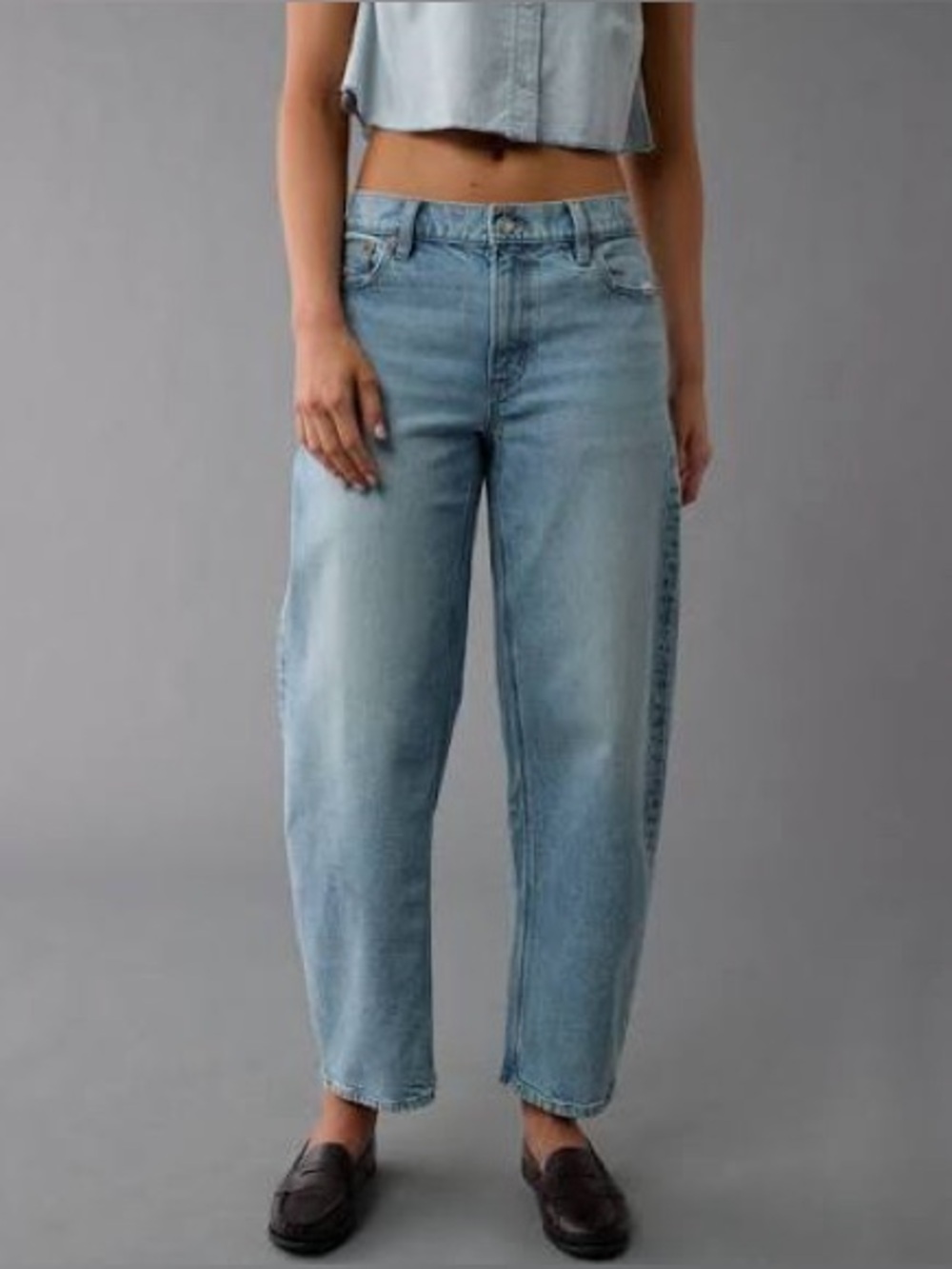 American Eagle stretch barrel jeans